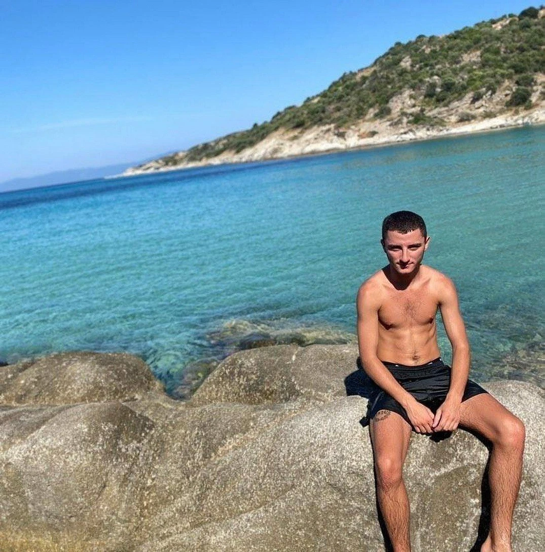 3399315.jpg 3399315.jpg