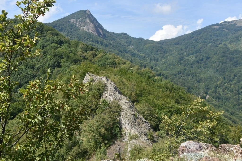 Το Chlem Kukuruz από το παρατηρητήριο