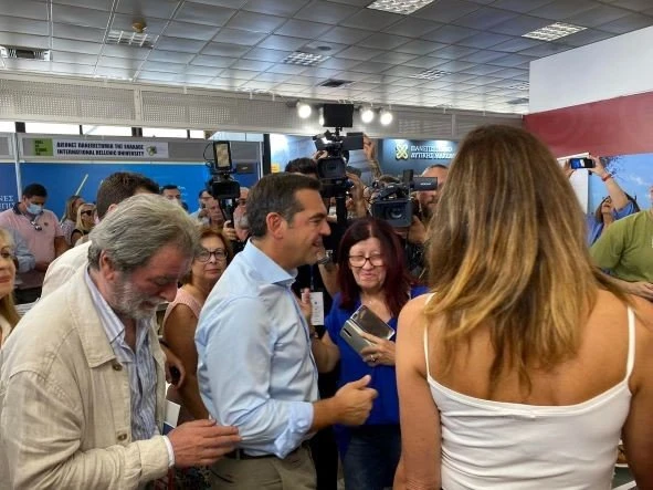 tsipras-periptera4.jpg