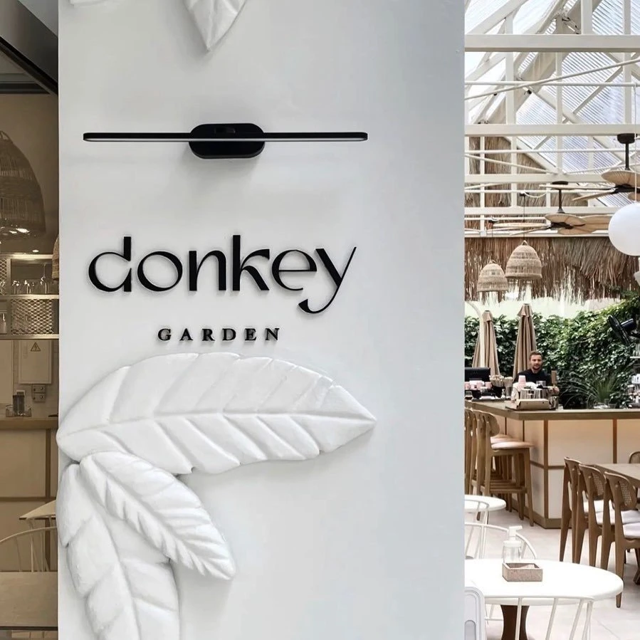 donkey-garden24.jpg