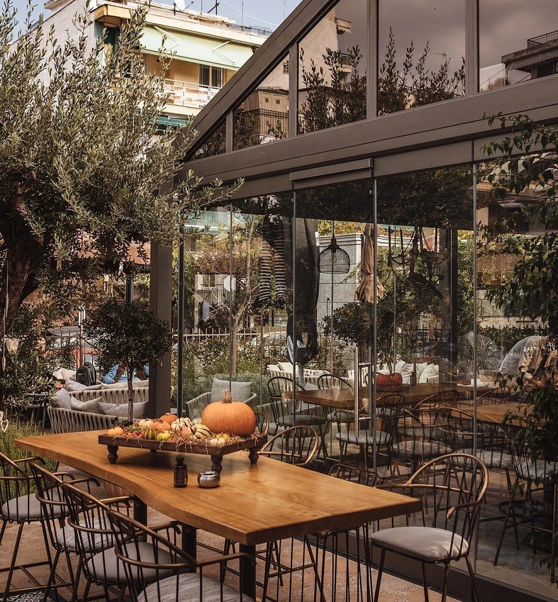 rou-leisure-gathering-skg2.jpg rou-leisure-gathering-skg2.jpg