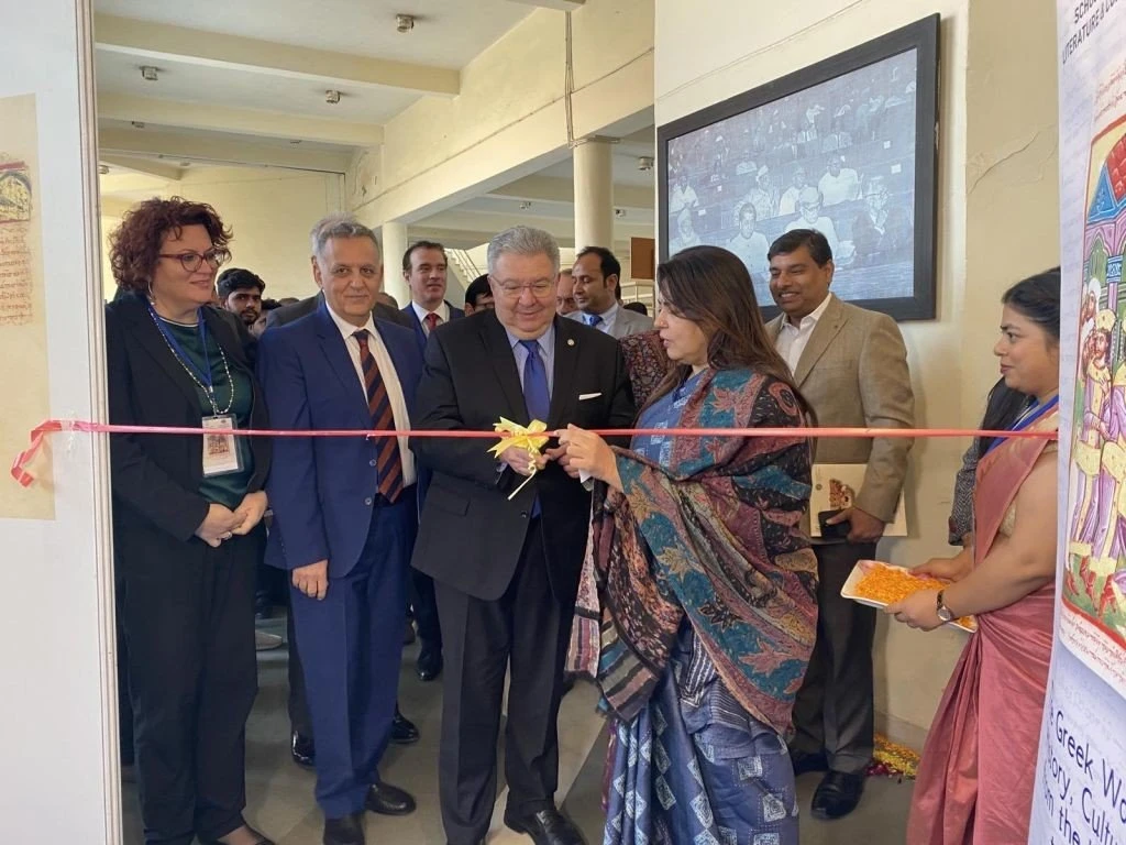 megas-alexandros-india4.jpg megas-alexandros-india4.jpg