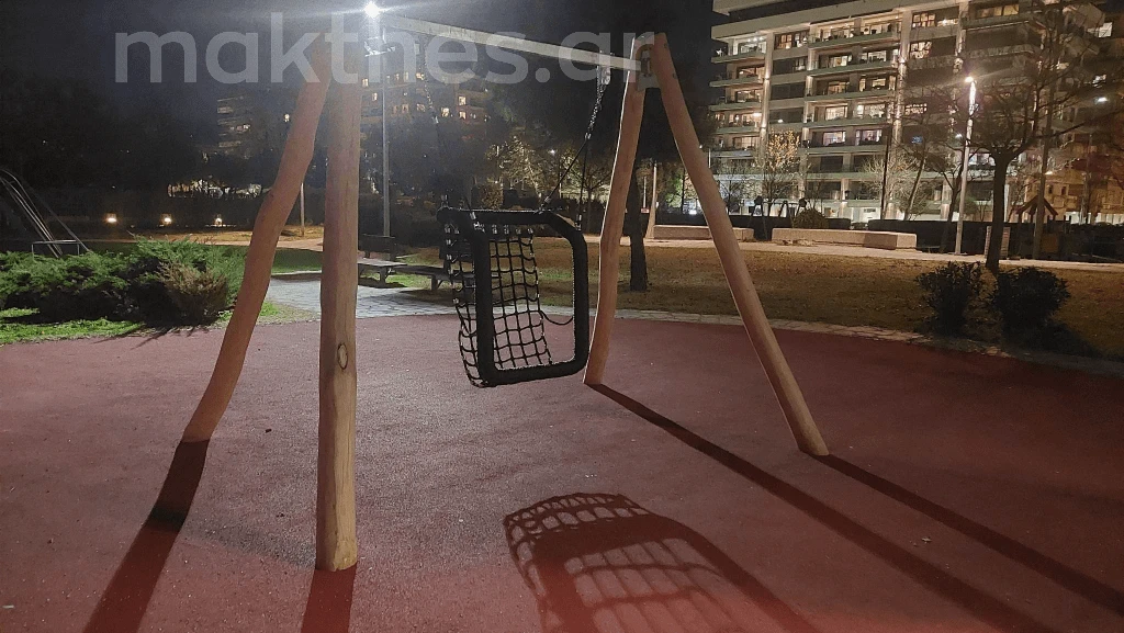 Η παιδική χαρά στο πάρκο Φωκά μετά την αναβάθμιση