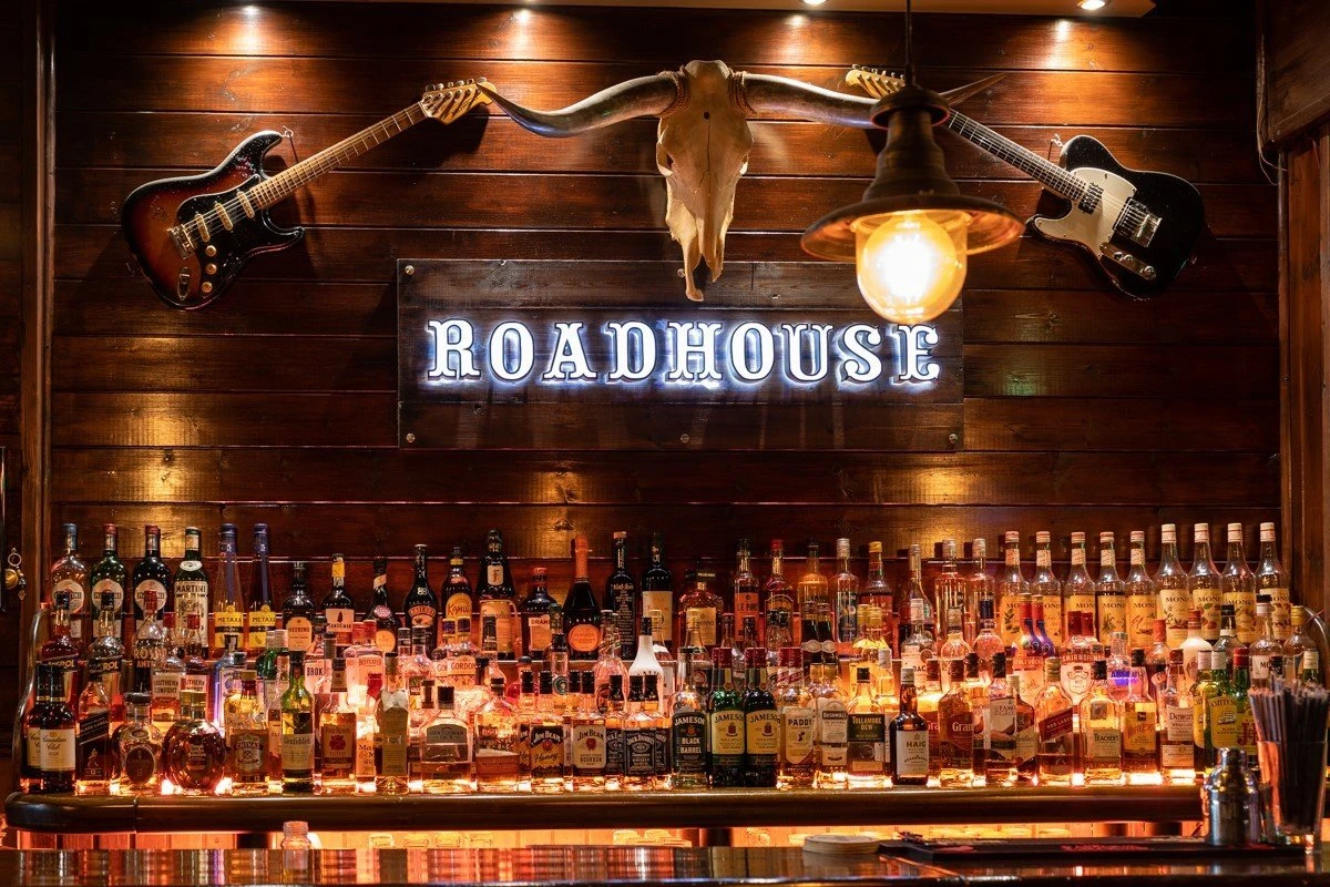 roadhouse1.jpg