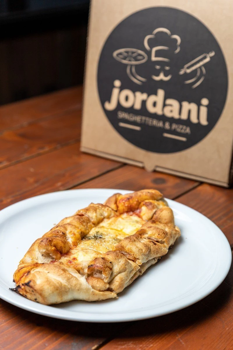 jordani-pizza8.jpg jordani-pizza8.jpg