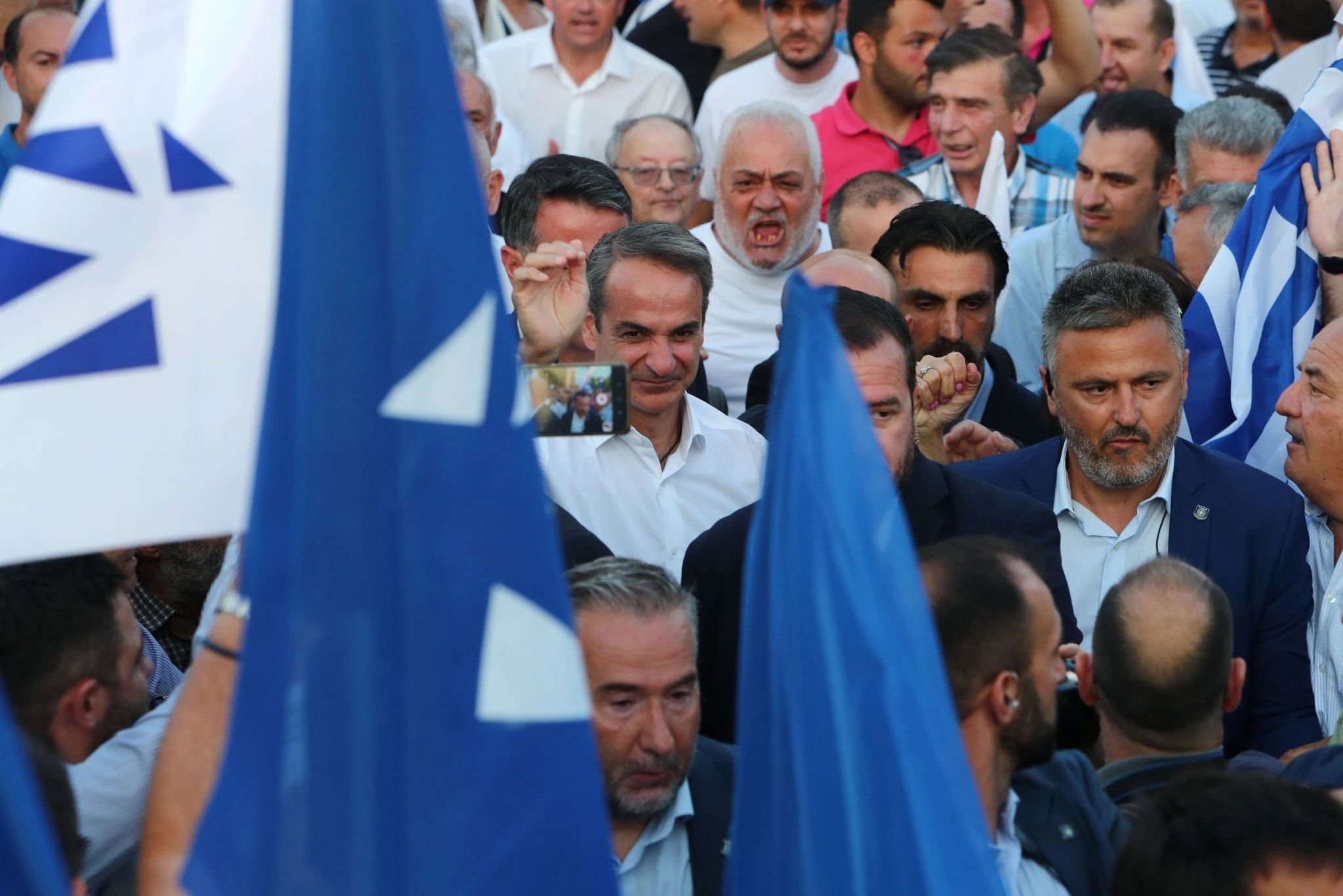 mitsotakis-paralia-1.jpg
