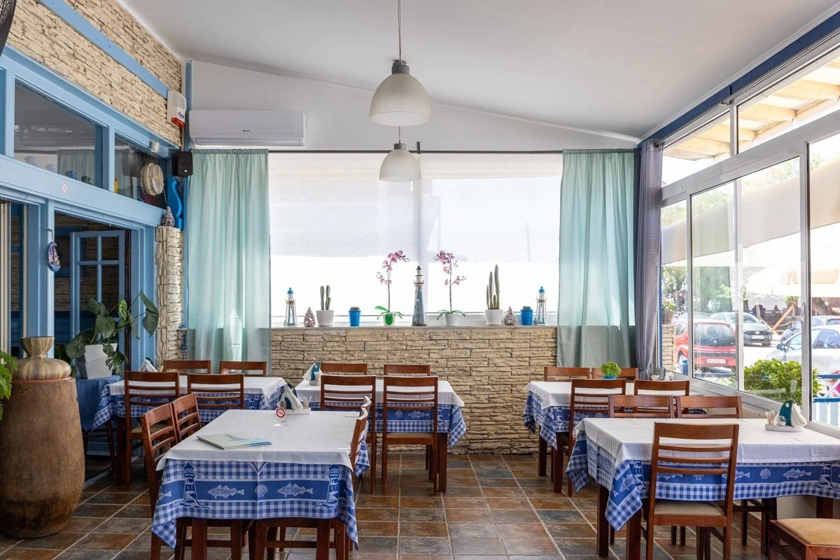 taverna-oyzeri-faros17.jpg