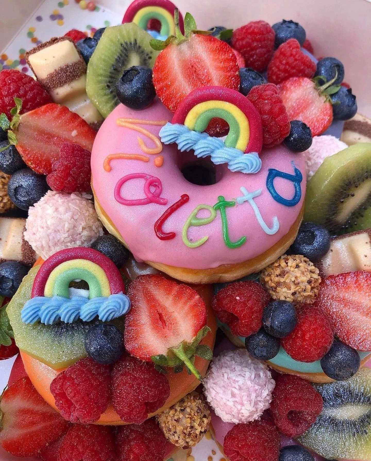 royal-donuts17.jpg royal-donuts17.jpg