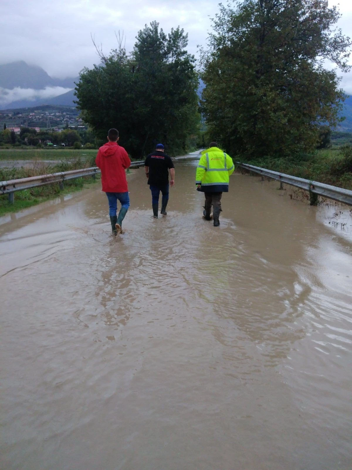 Εικόνα από τον Σπερχειό ποταμό Εικόνα από τον Σπερχειό ποταμό