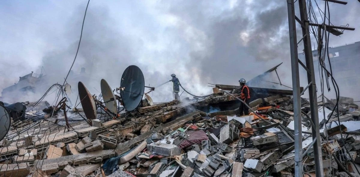 Εικόνα από τη Γάζα. Πηγή: https://www.clarin.com/img/2023/10/08/itNXynQuA_1256x620__1.jpg