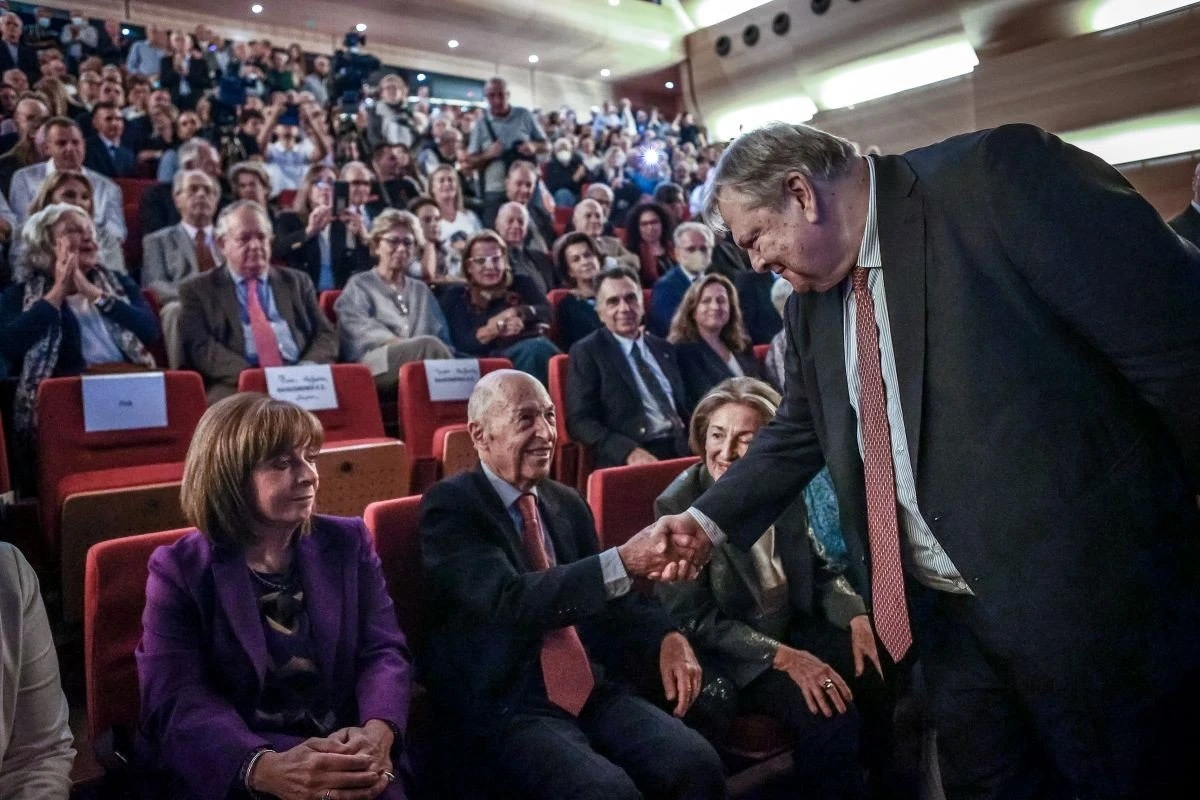simitis-3.jpg simitis-3.jpg