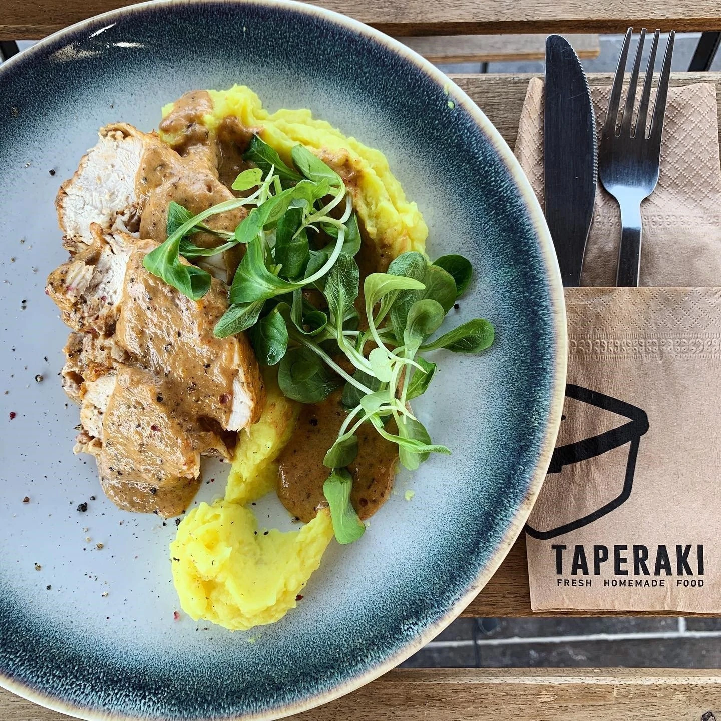 taperaki13.jpg taperaki13.jpg