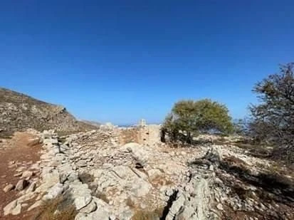 tilos-xerolithia2.jpg