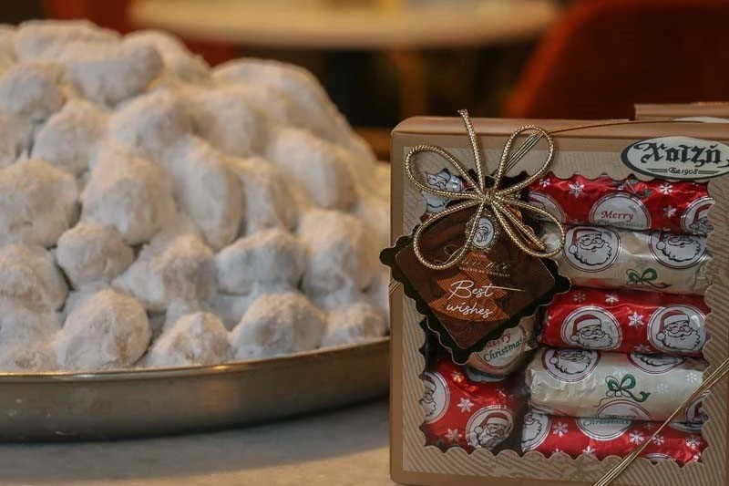 zacharoplastio-chatzi-1.jpg zacharoplastio-chatzi-1.jpg