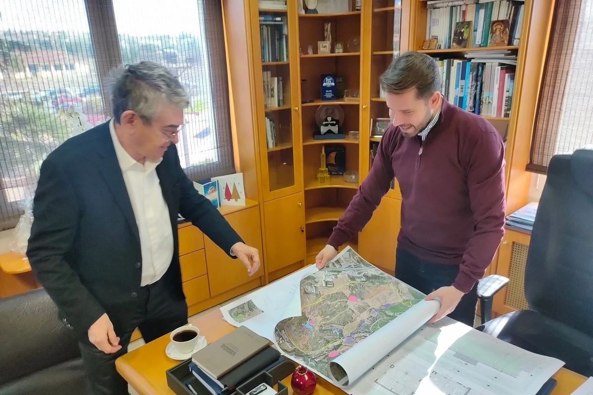 aslanidisandreadisi.jpg?v=0