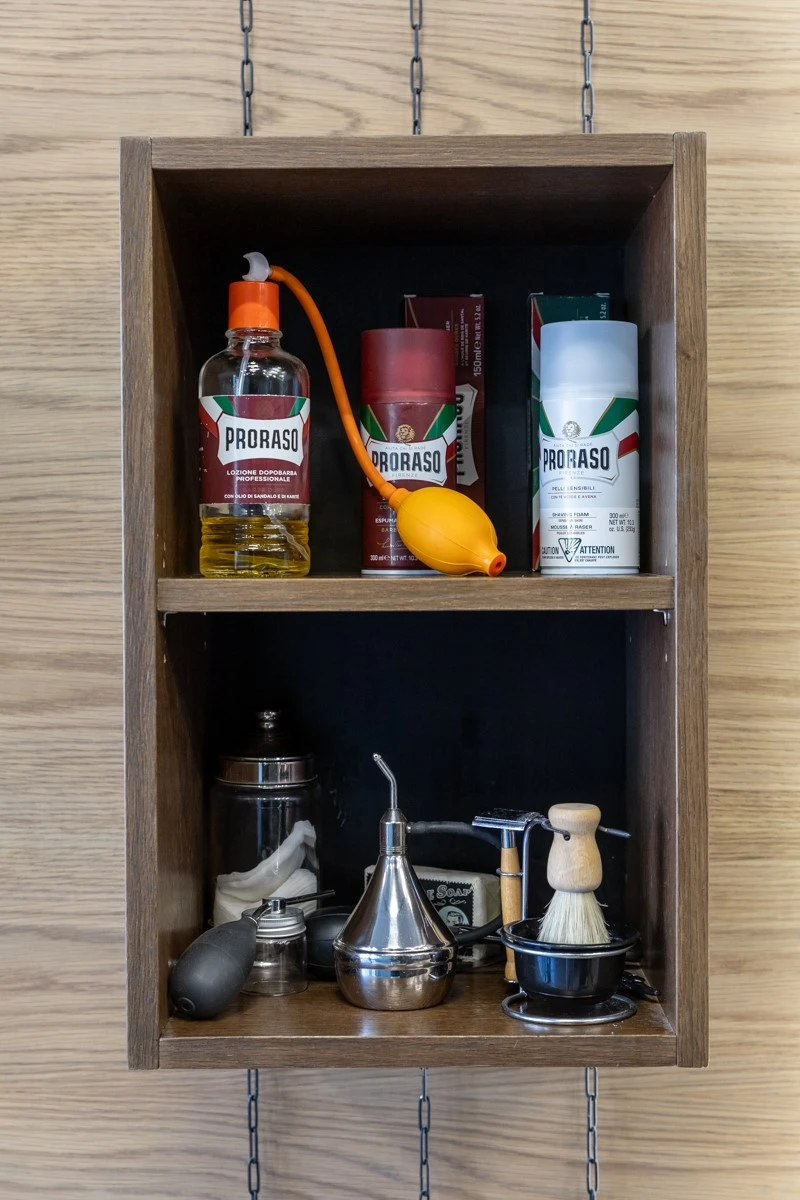 kings-barbershop12.jpg kings-barbershop12.jpg