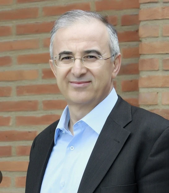 aslanidis.jpg aslanidis.jpg
