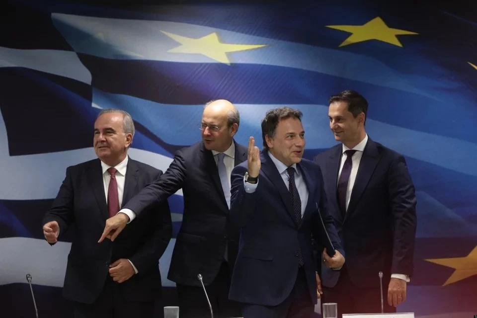pelagidis-proinos-kafes-paradosi-paralavi-xatzidakis.jpg