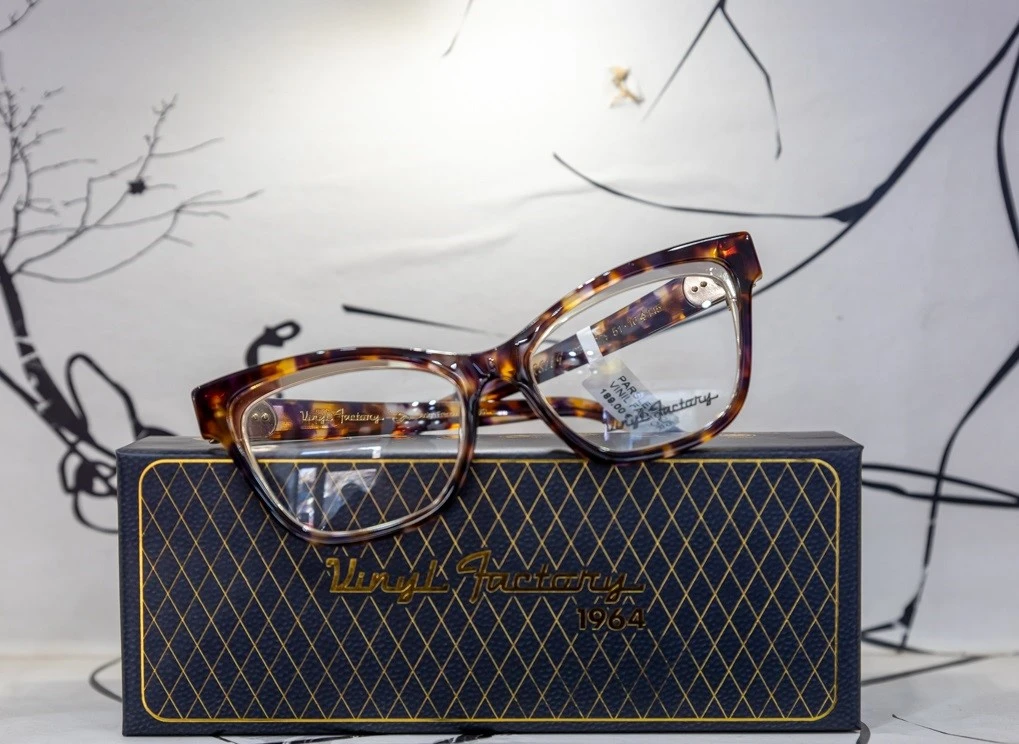 perrys-optical5.jpg perrys-optical5.jpg