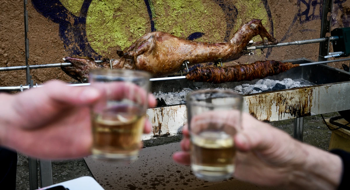 pasxa-souvla-katsiki-kokoretsi-ovelias.jpg?v=0