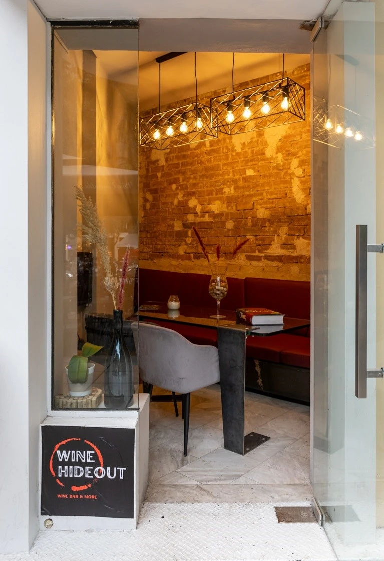 wine-hideout6.jpg