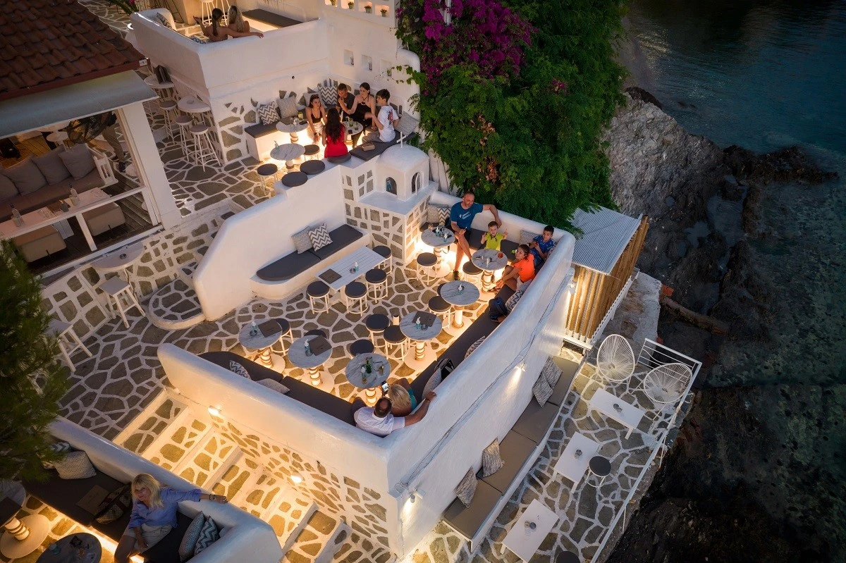 molos1.jpg?v=0 molos1.jpg?v=0