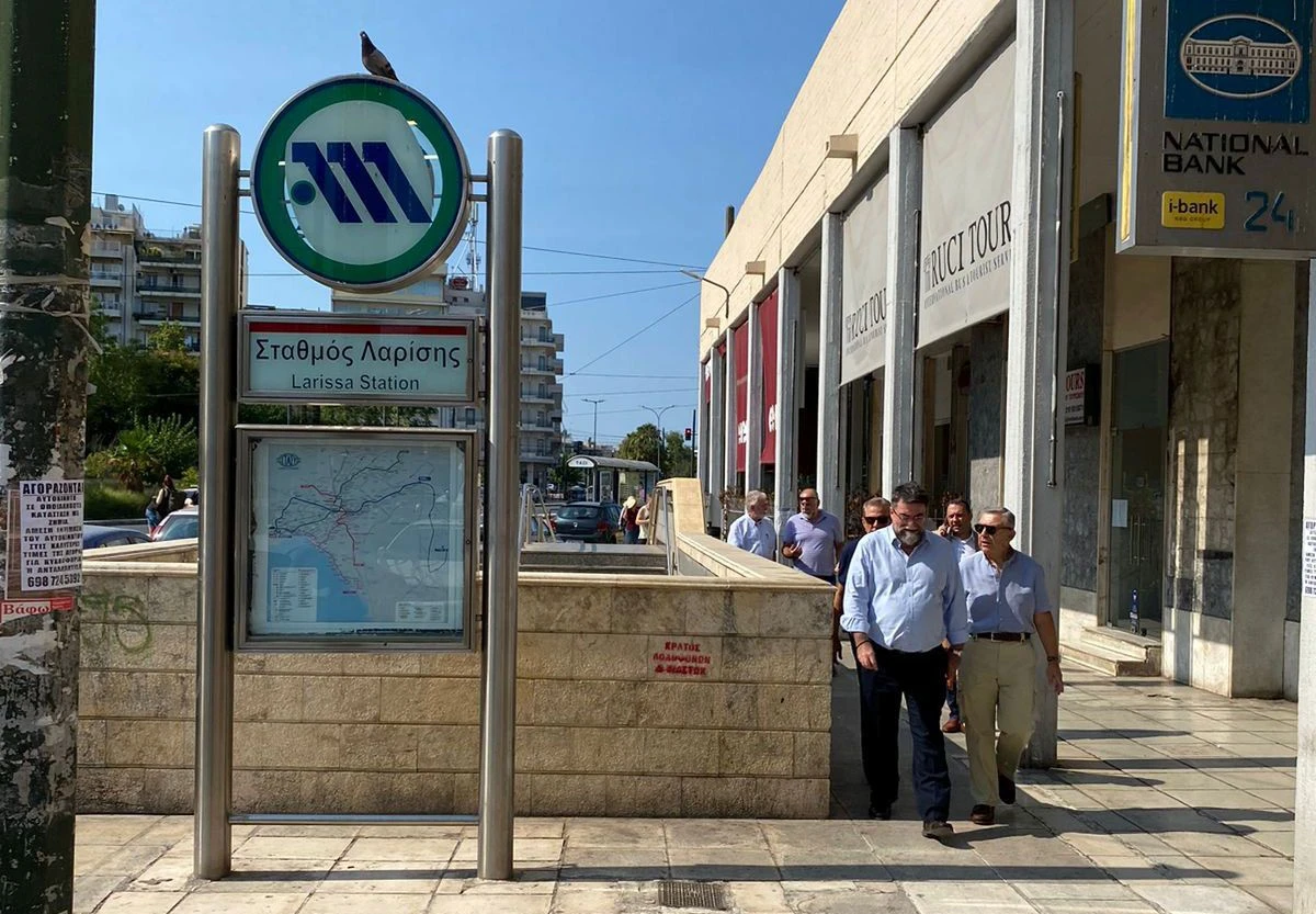 oikonomou-stathmos-larissis-attiki-2.jpg