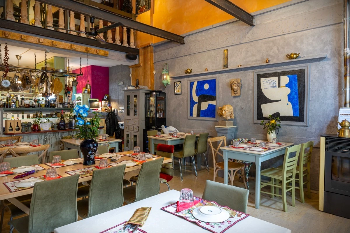 akadimia-art-1.jpg?v=0