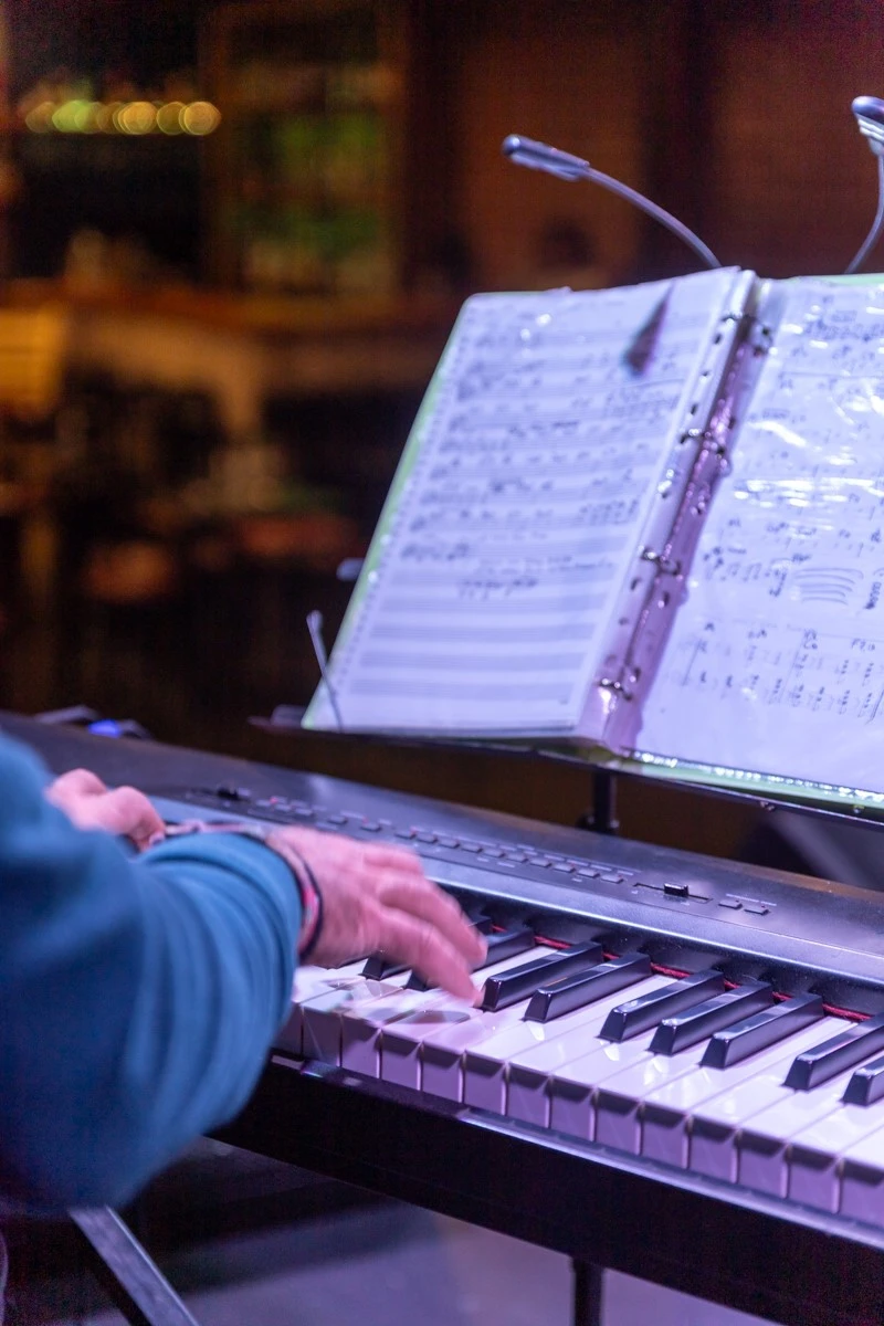 mikri-skini9.jpg mikri-skini9.jpg