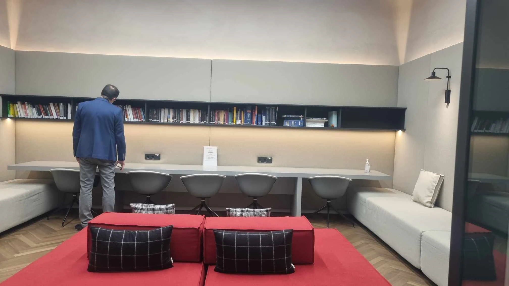 pfizer45.jpg pfizer45.jpg