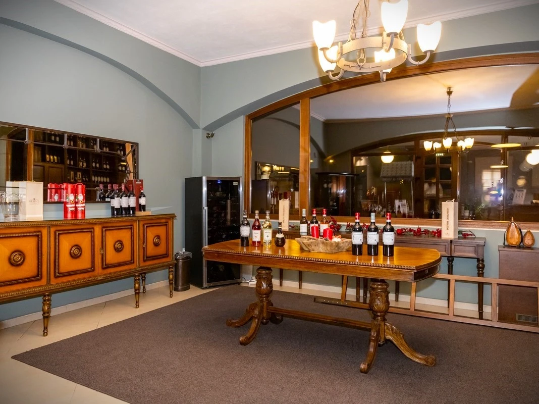 oinopoiio-kechris18.jpg oinopoiio-kechris18.jpg