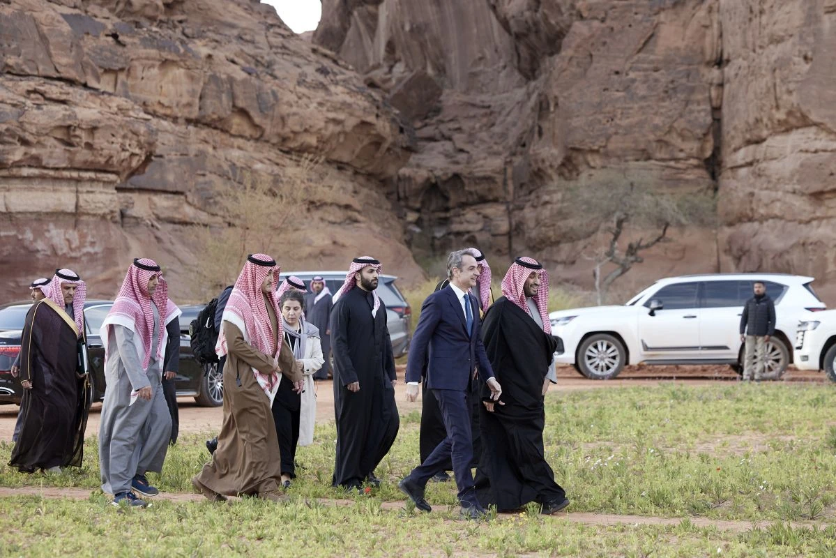 mitsotakis-bin-salman-saoudiki-aravia-saudi-arabia-20250441.jpg