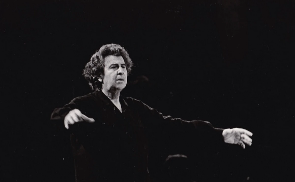 theodorakis.jpg
