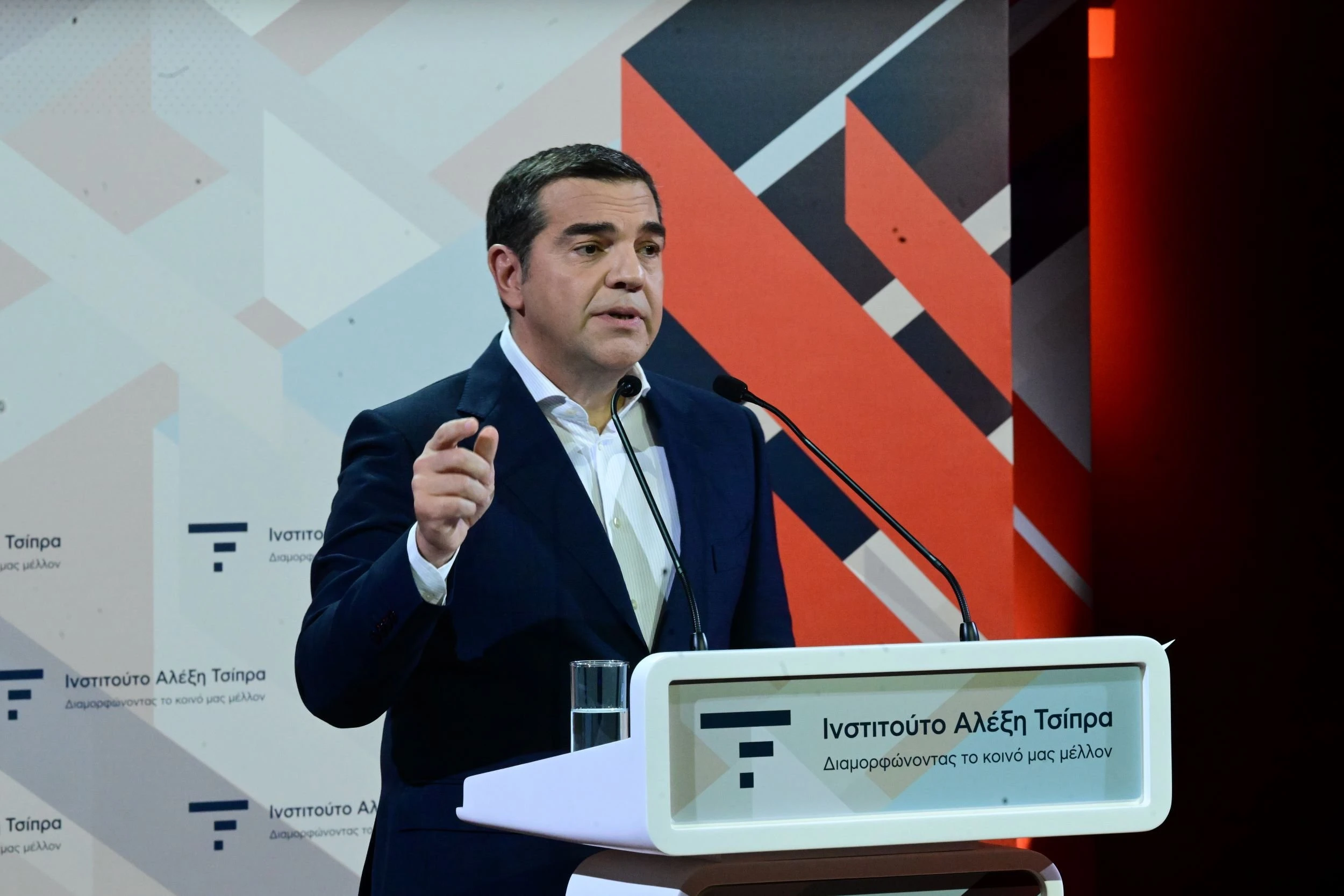 tsipras-3.jpg?v=0