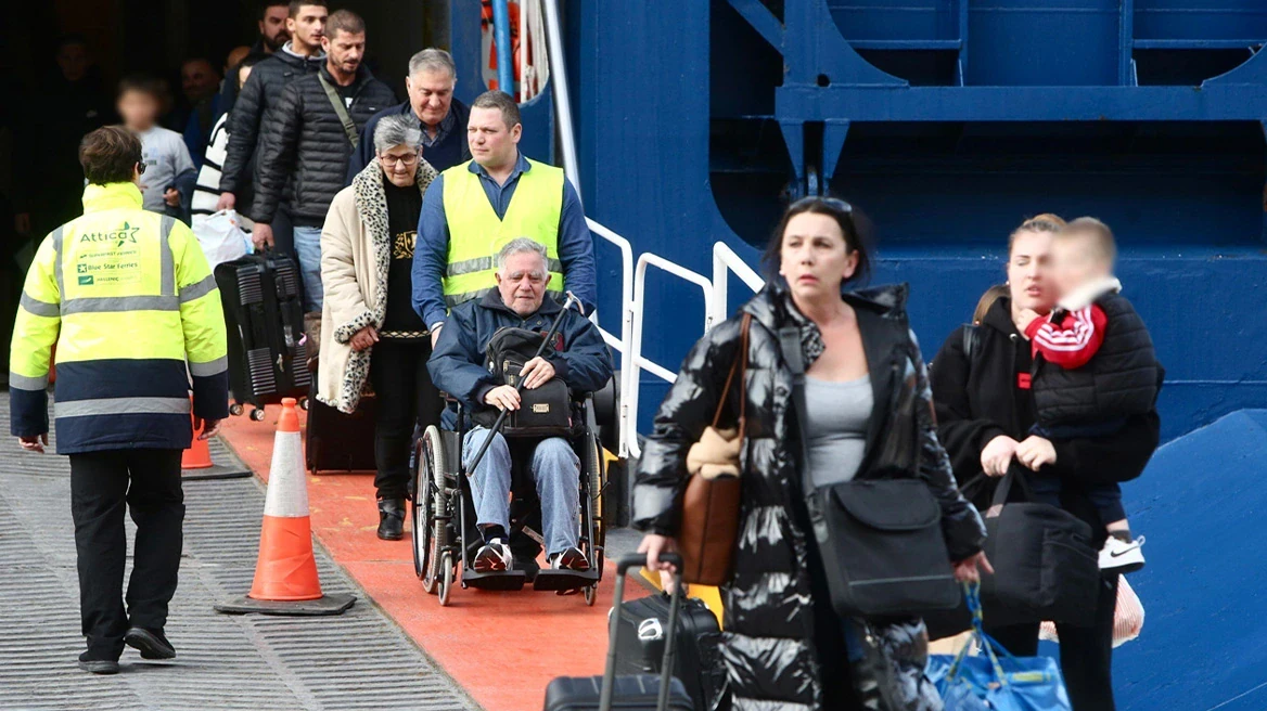 xrwma-santorini-epistrofi.webp?v=0 xrwma-santorini-epistrofi.webp?v=0