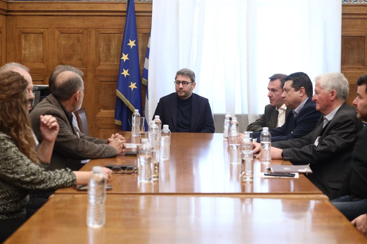 androulakis-ydrefsi.jpg androulakis-ydrefsi.jpg
