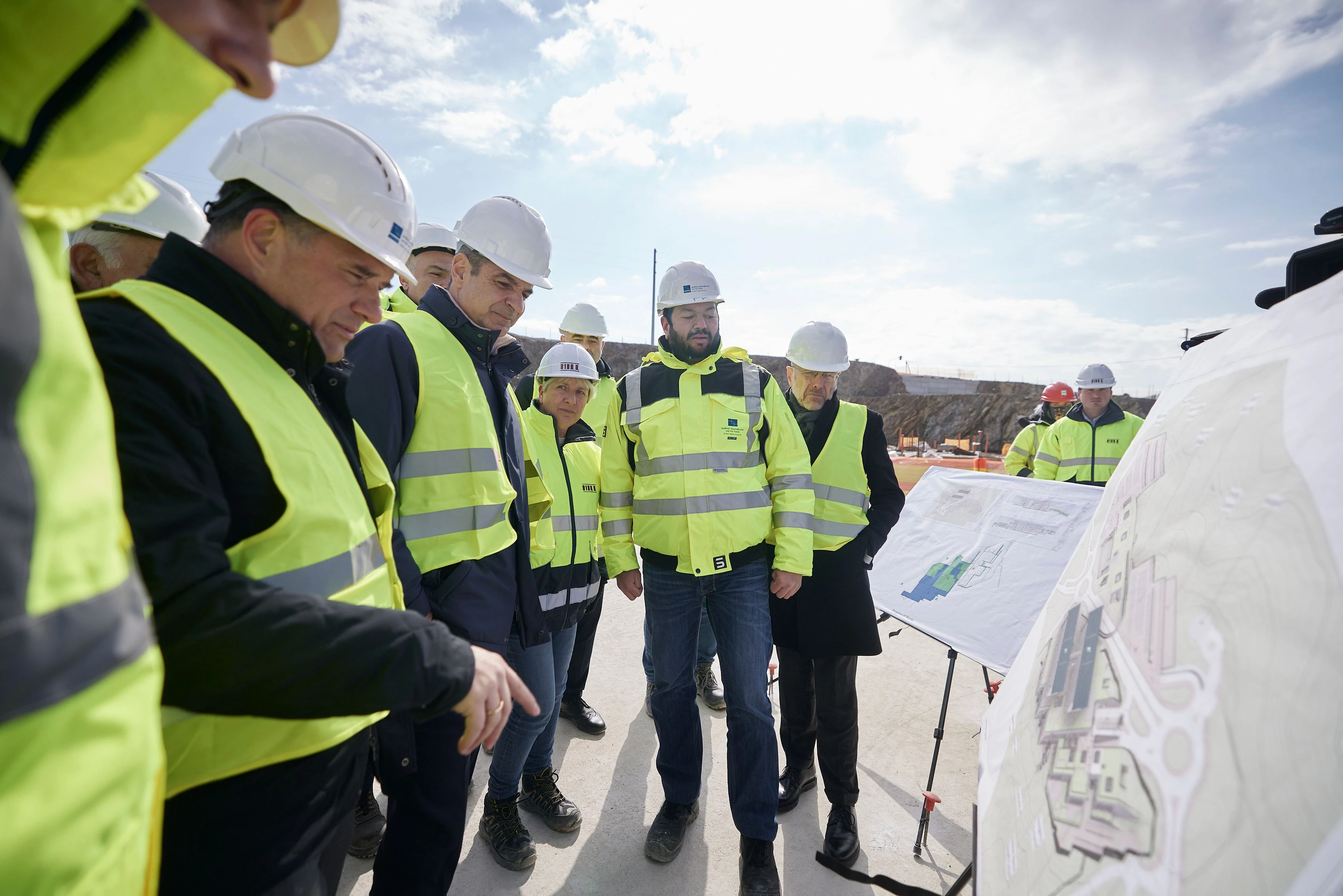 mitsotakis-adonis-paidiatriko.jpeg?v=0