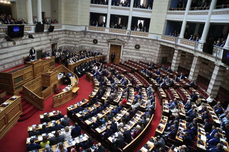 vouli-IP28r.jpg vouli-IP28r.jpg