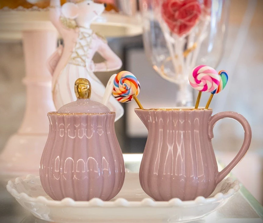 classic-desire11.jpg?v=0