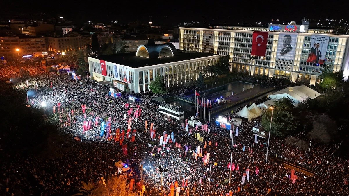 imamoglou-sygkentrosi.jpeg?v=0