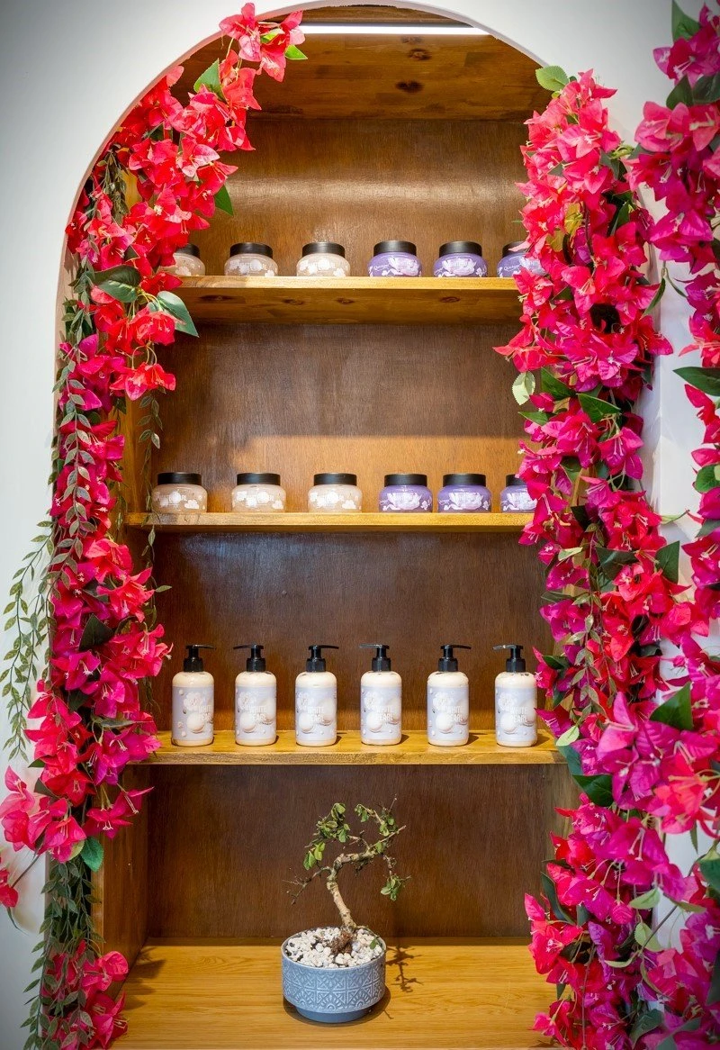 de-mood-salon20.jpg?v=0 de-mood-salon20.jpg?v=0