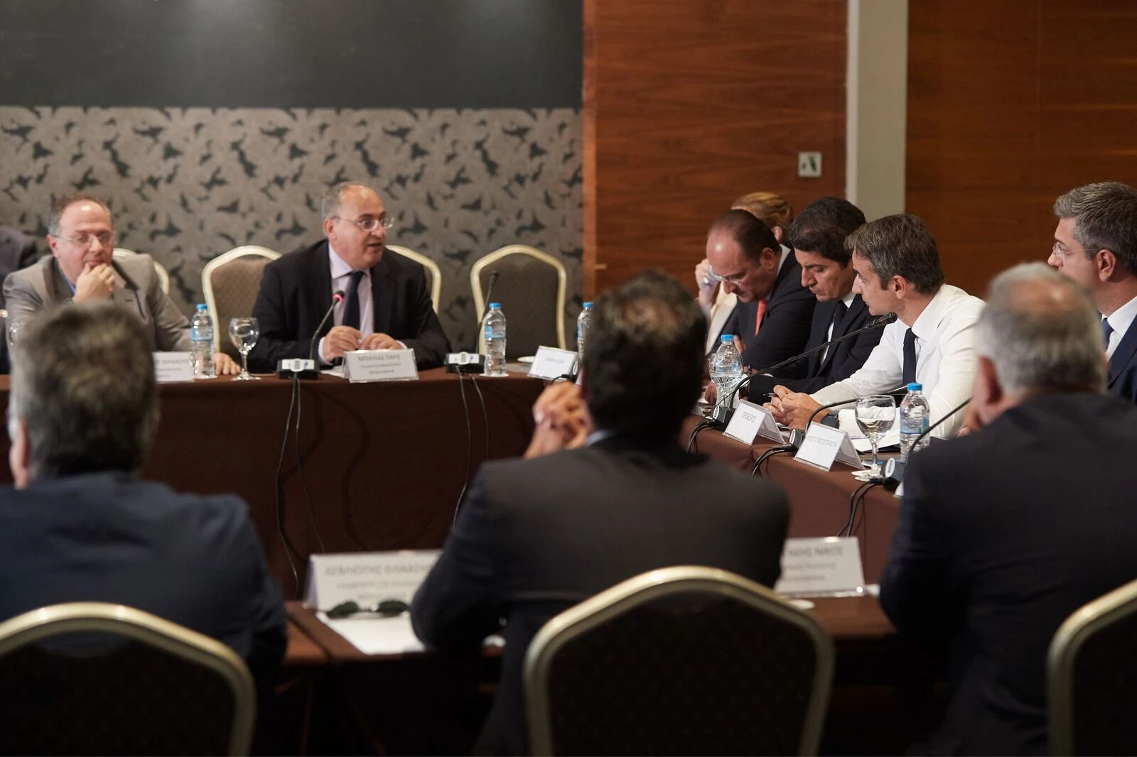 Σε σύσκεψη ενόψει της ΔΕΘ το 2017 με τον τότε πρόεδρο της ΝΔ και σημερινό πρωθυπουργό Κυριάκο Μητσοτάκη