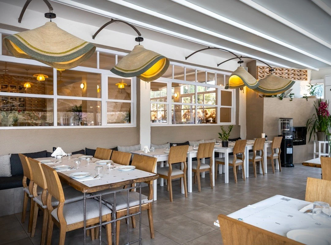 paris-restaurant5.jpg?v=0