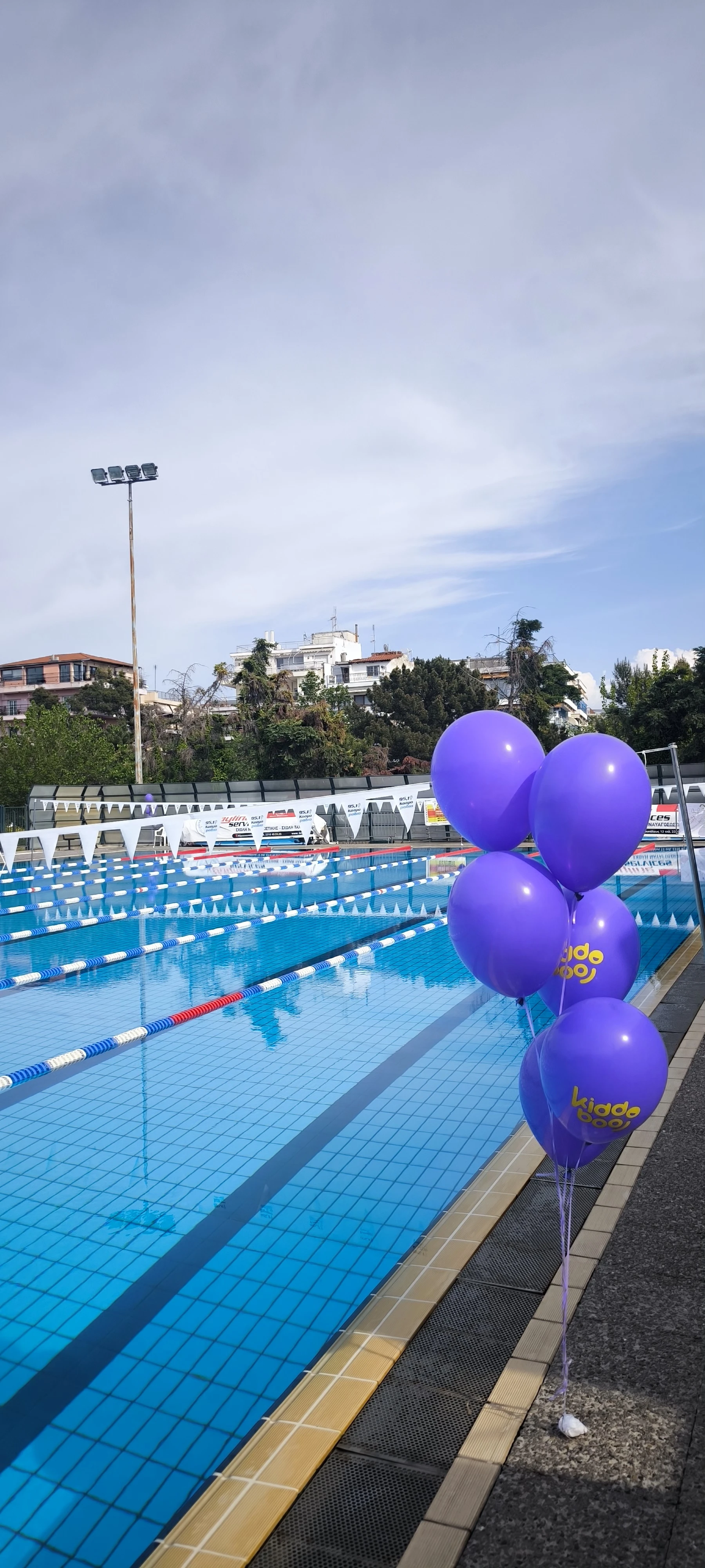 1745680755332.jpg?v=0