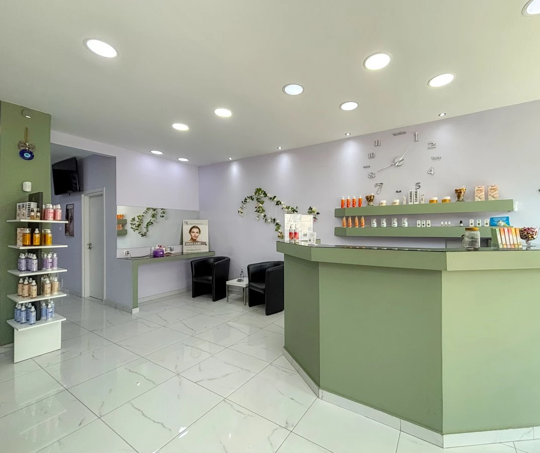 beauty-hall-5.jpg?v=0