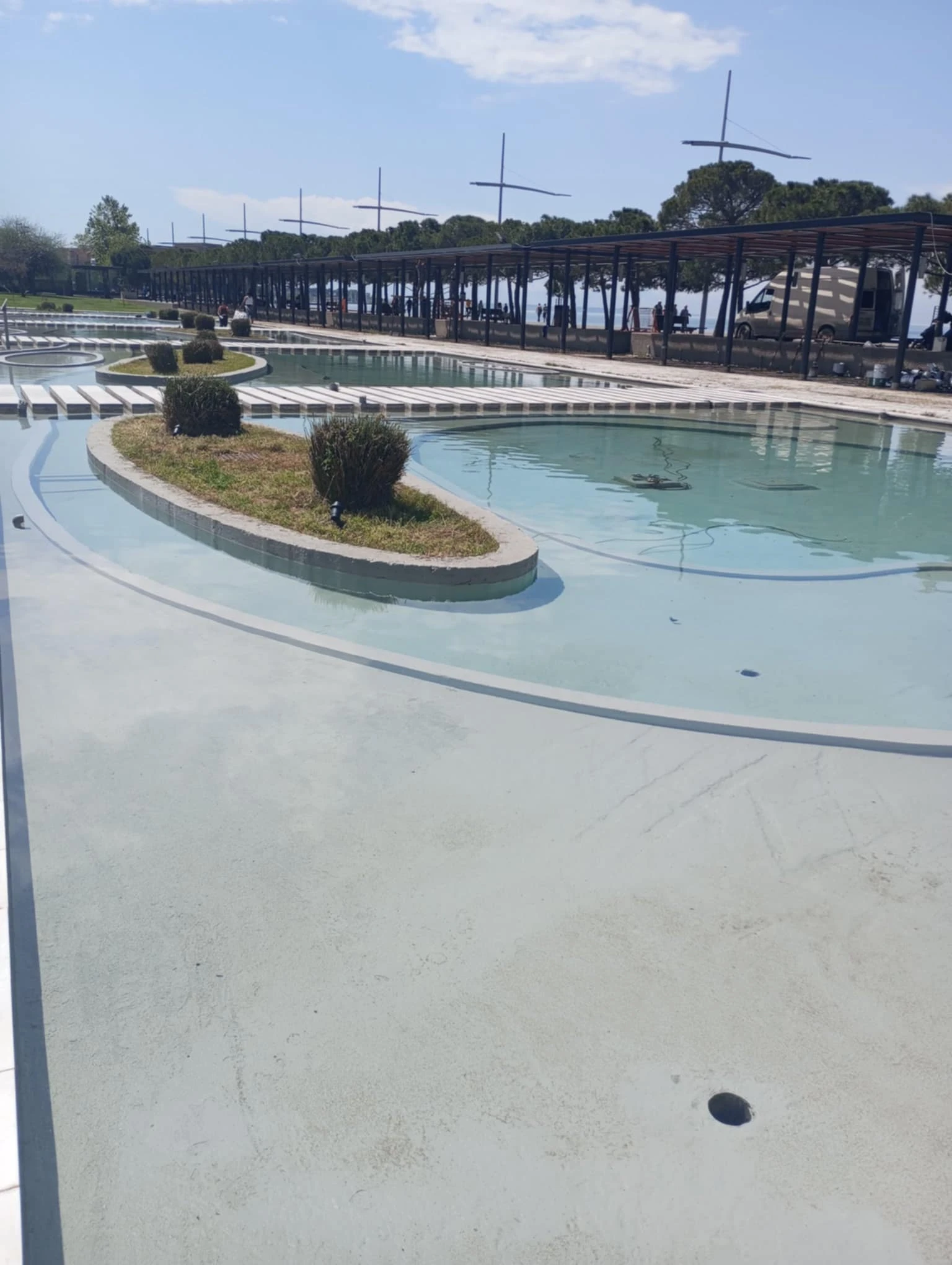 Οι εργασίες στον Κήπο του Νερού από τη διοίκηση Αγγελούδη - Αποκατάσταση της πέργκολας Οι εργασίες στον Κήπο του Νερού από τη διοίκηση Αγγελούδη - Αποκατάσταση της πέργκολας