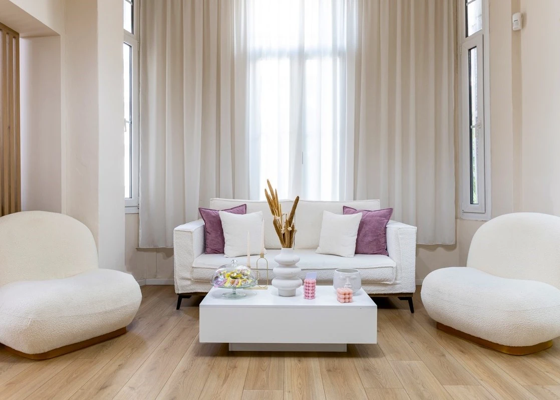 lashroom15.jpg?v=0 lashroom15.jpg?v=0