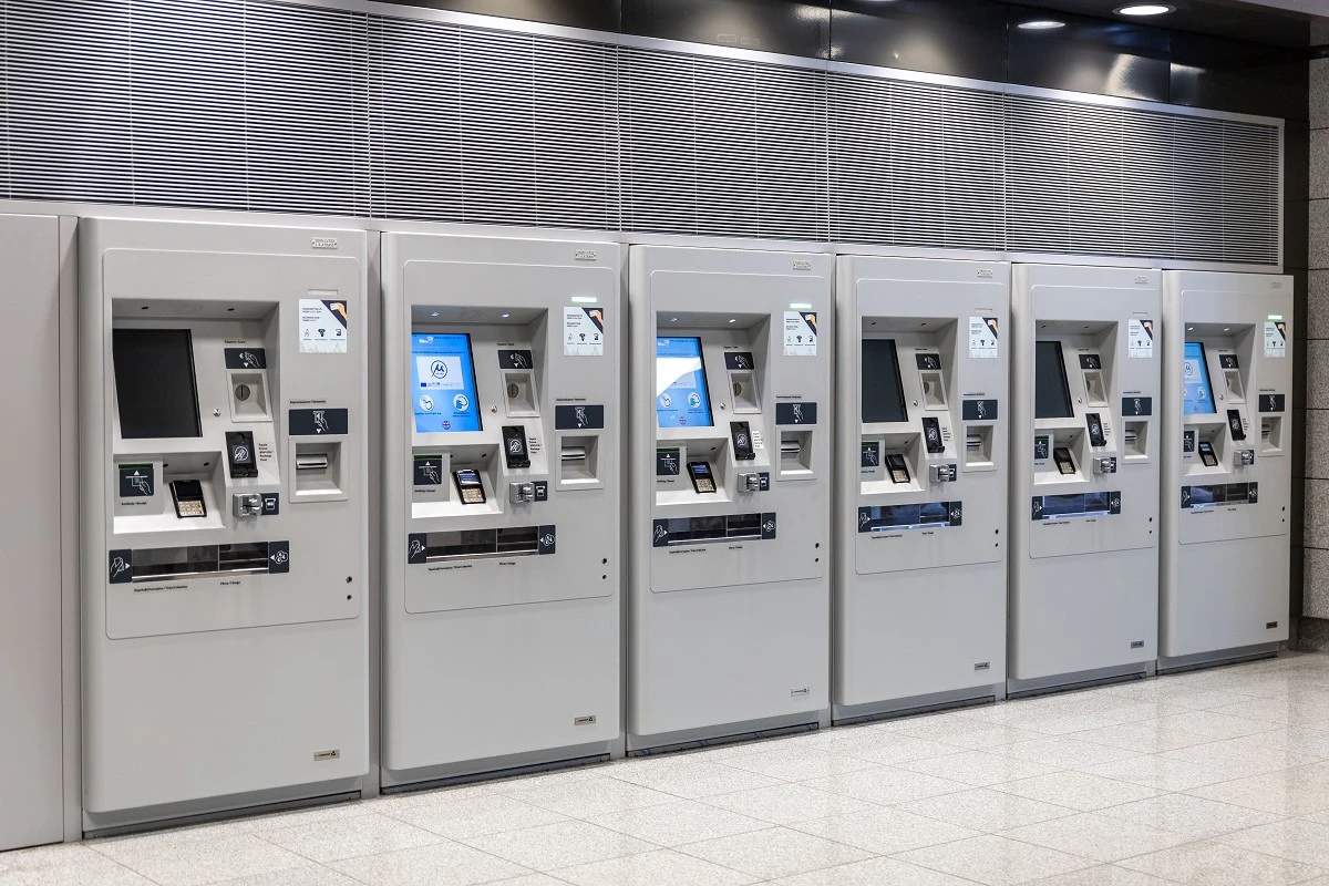 metro4-L8Fky.jpg?v=0