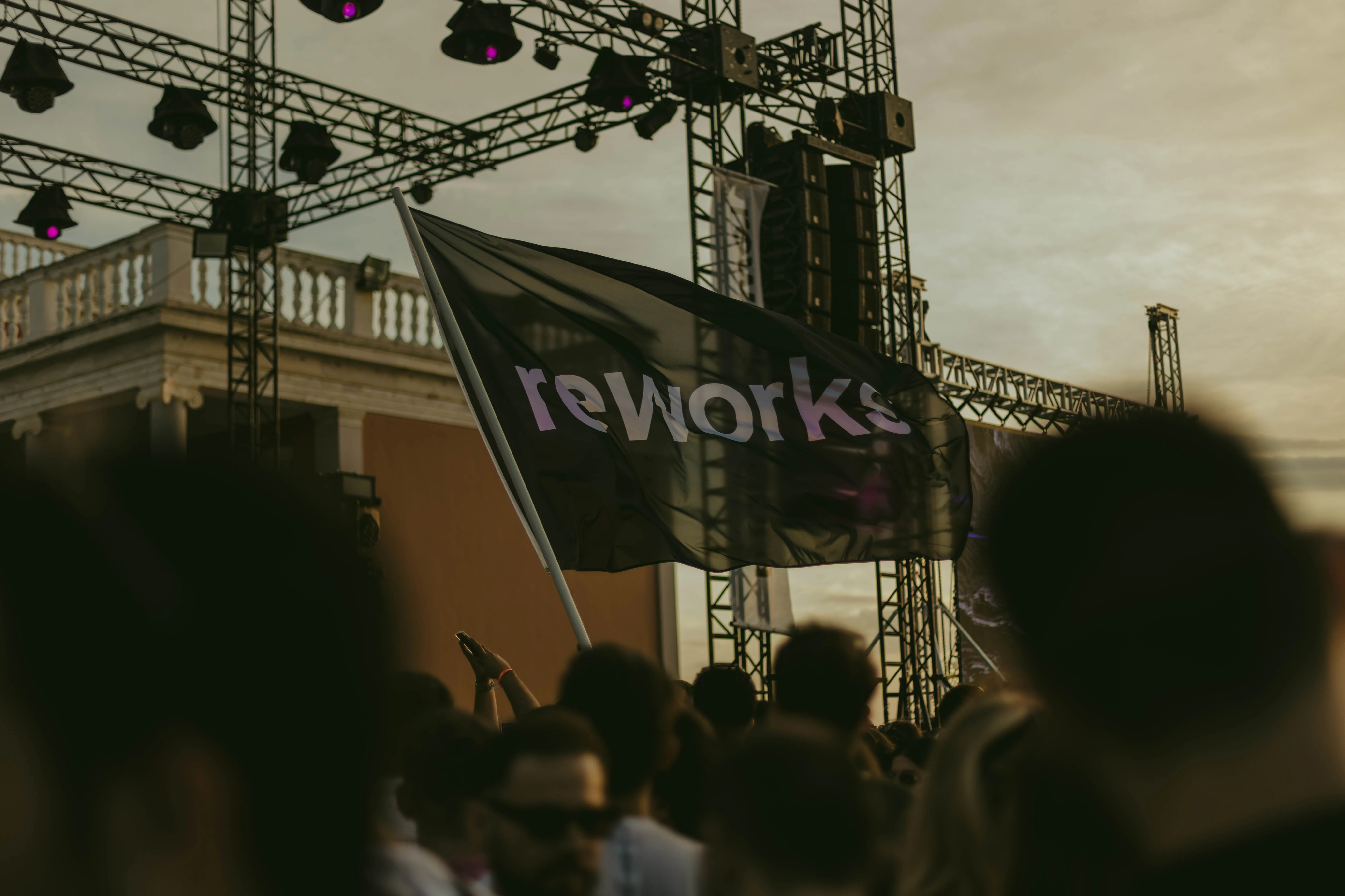 reworks-agora-3.jpg?v=0