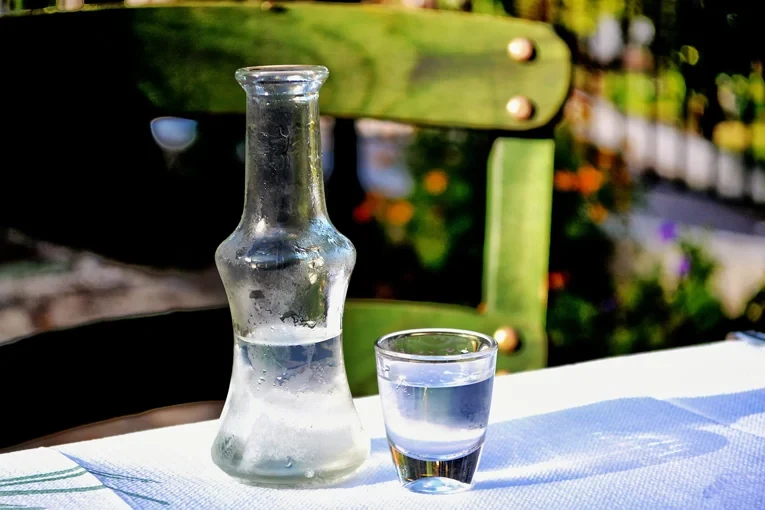 ouzo-2.webp?v=0